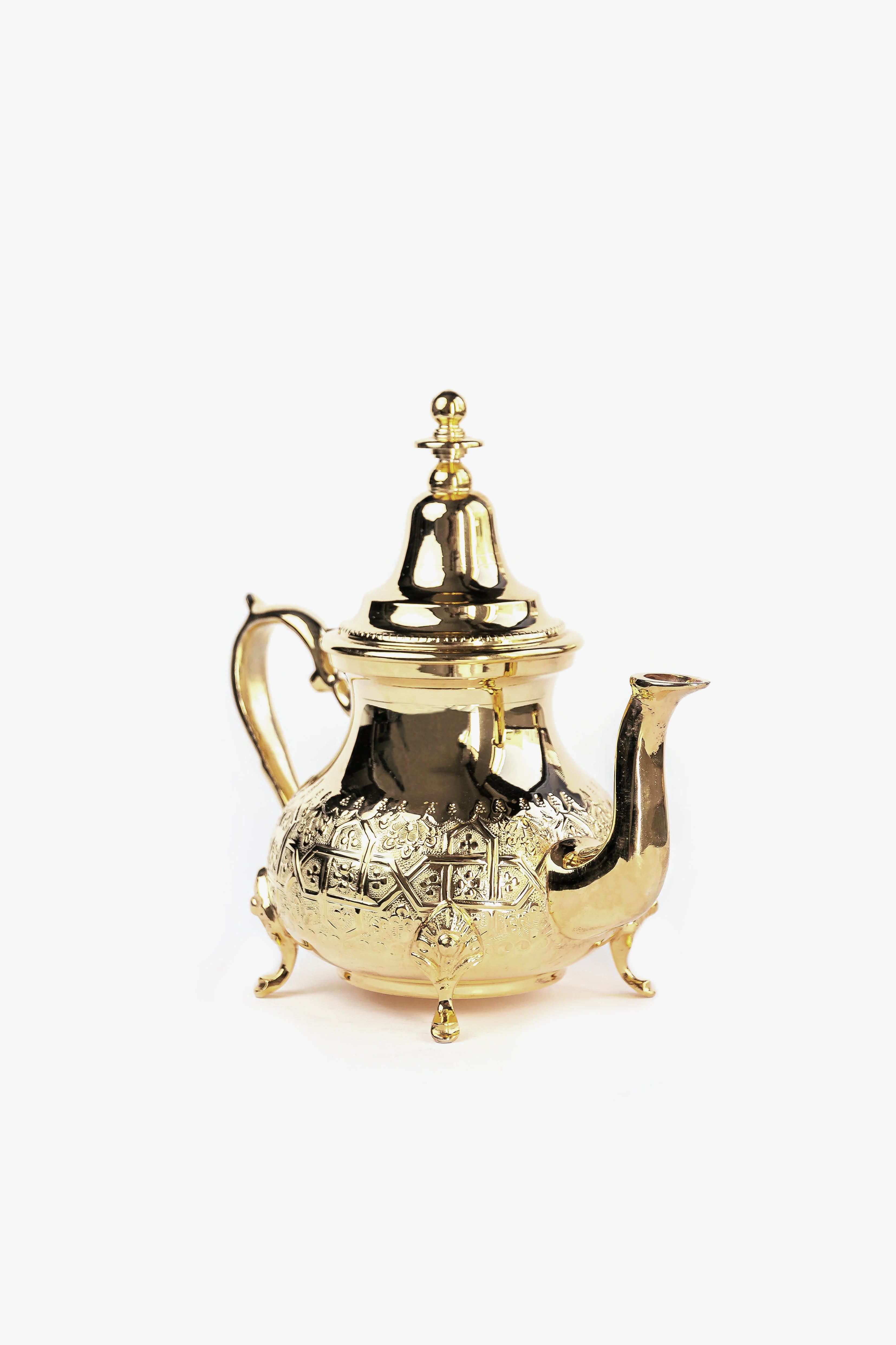 Moulay – Moroccan Legs Teapot with Traditional Engravings
