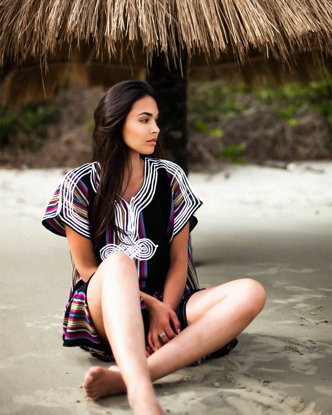 Gandoura – Robe Boho Noire à Rayures Multicolores