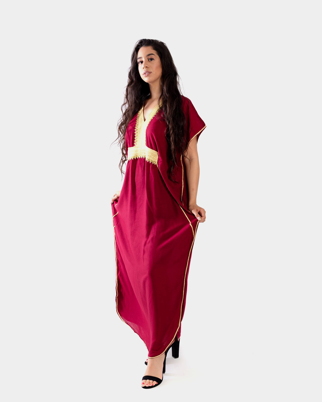 Gandoura – Robe Orientale Marocaine avec Broderie Dorée