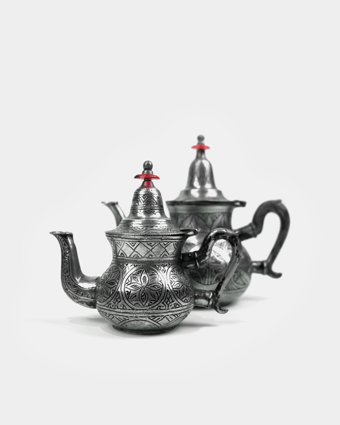 Moroccan Sahara Teapot with Ethnic Engraving