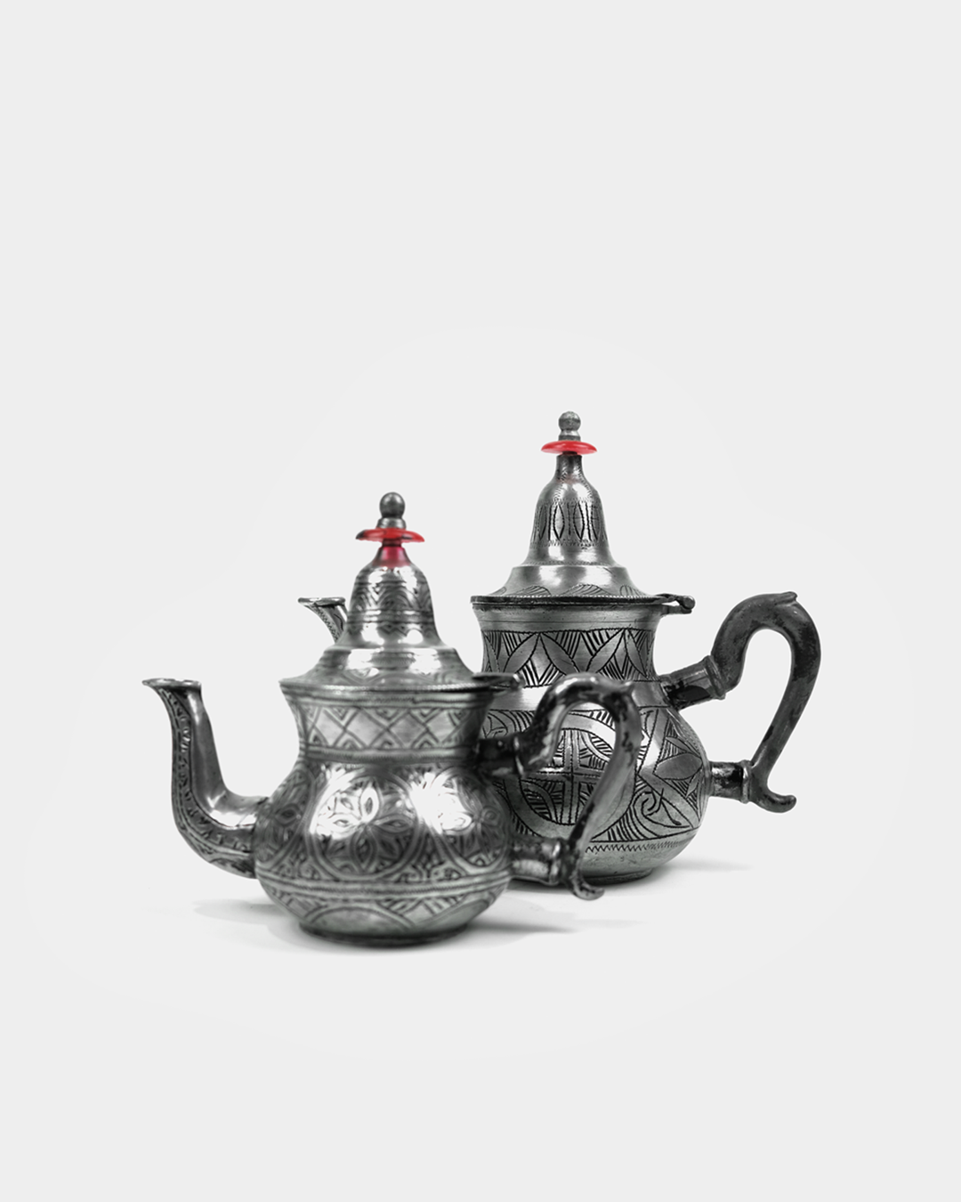 Moroccan Sahara Teapot with Ethnic Engraving