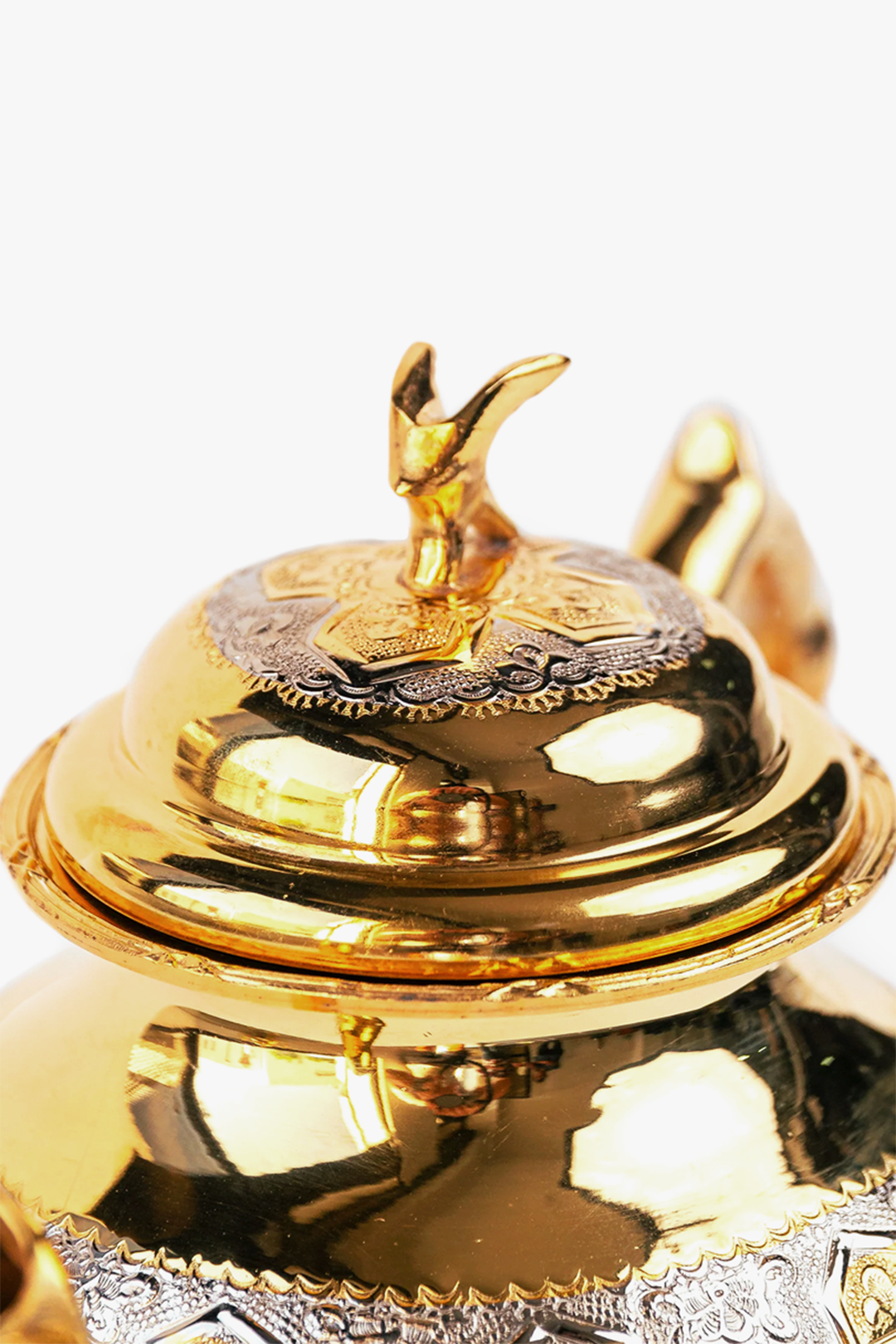 Sakr Deluxe – Moroccan Legs Teapot with Traditional Engravings