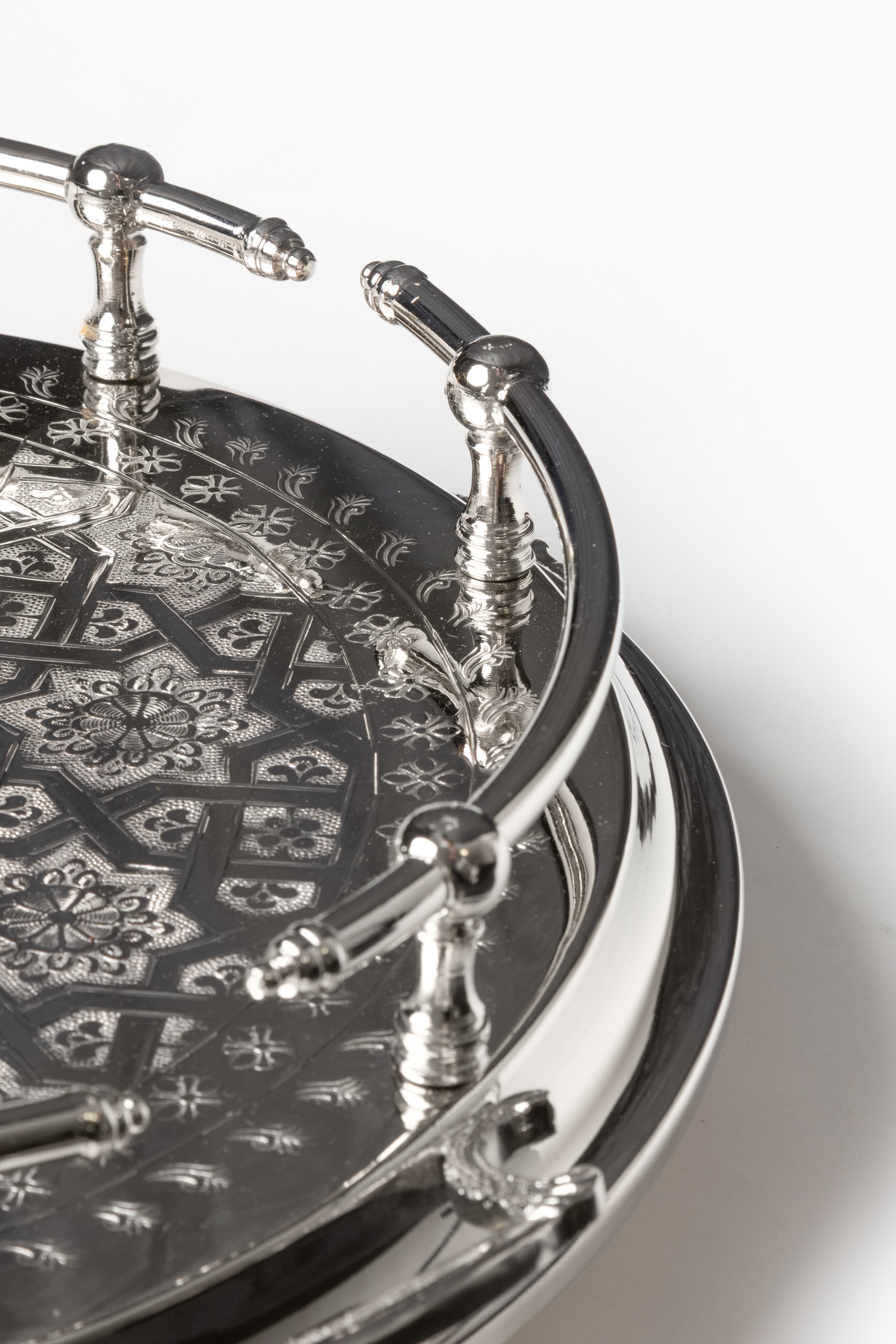 Sultana – Deluxe Moroccan Tray with Traditional Engravings