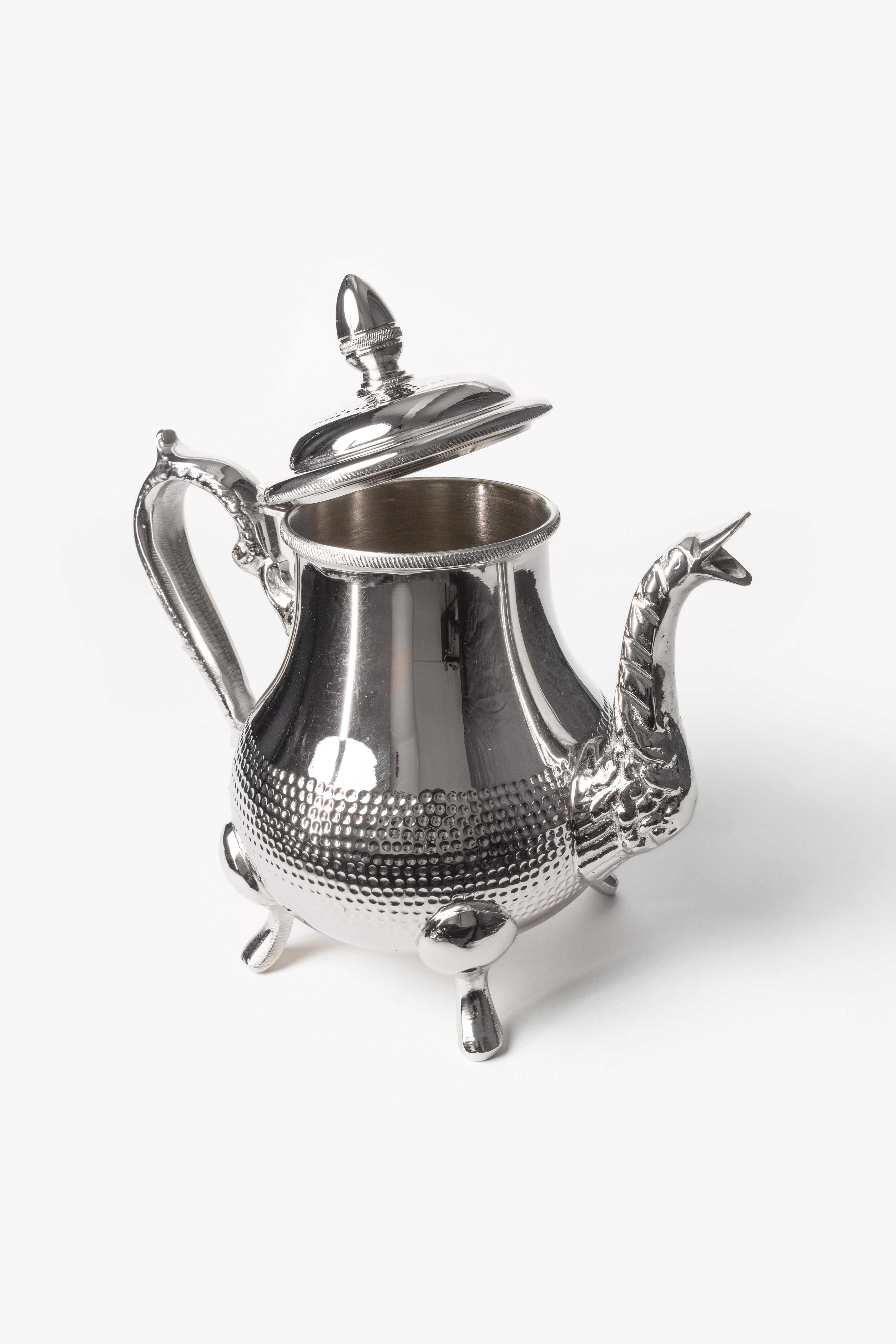 Malik – Moroccan Legs Teapot with Hammered Finish