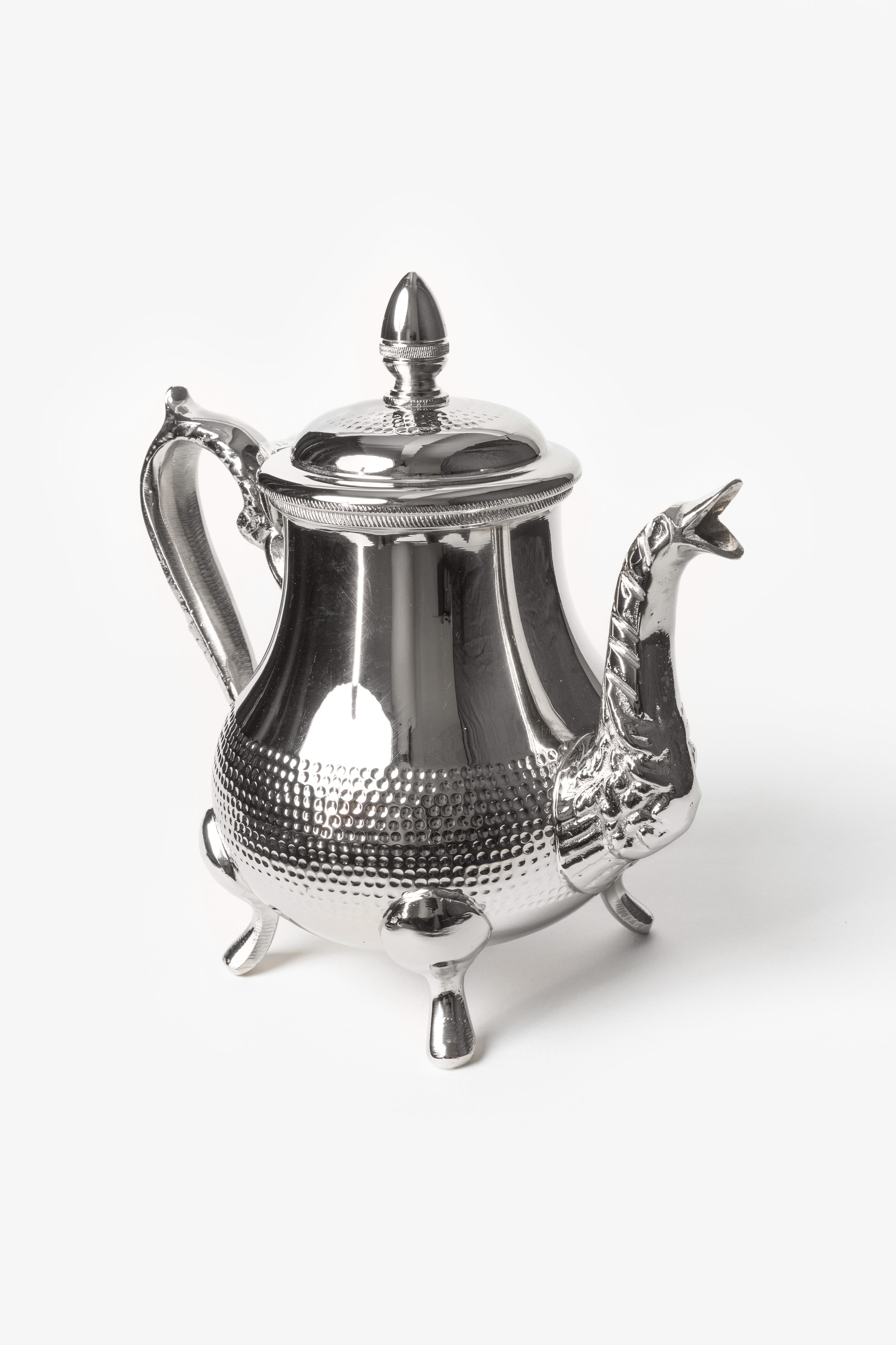 Malik – Moroccan Legs Teapot with Hammered Finish