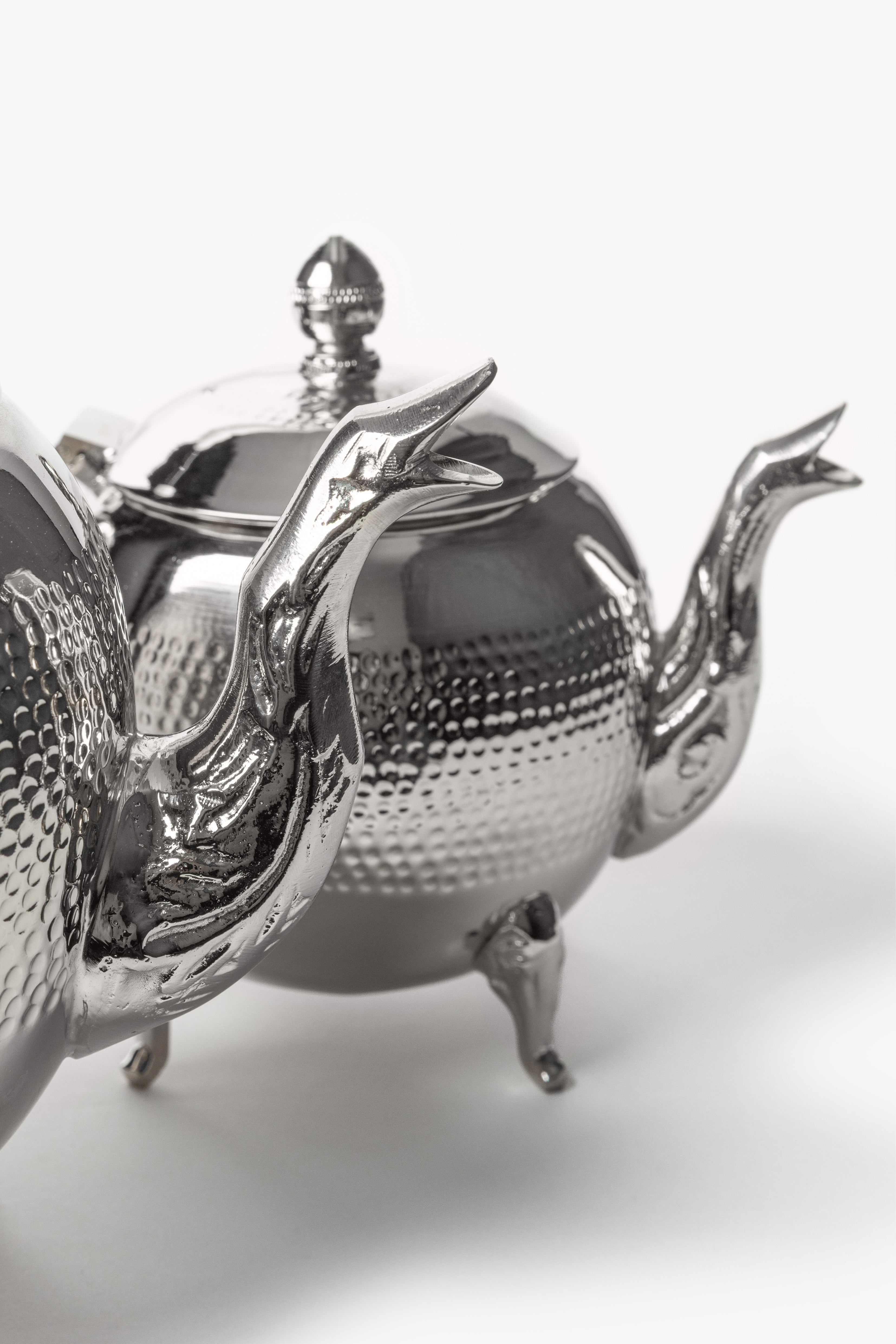 Zayn – Moroccan Legs Teapot with Hammered Finish