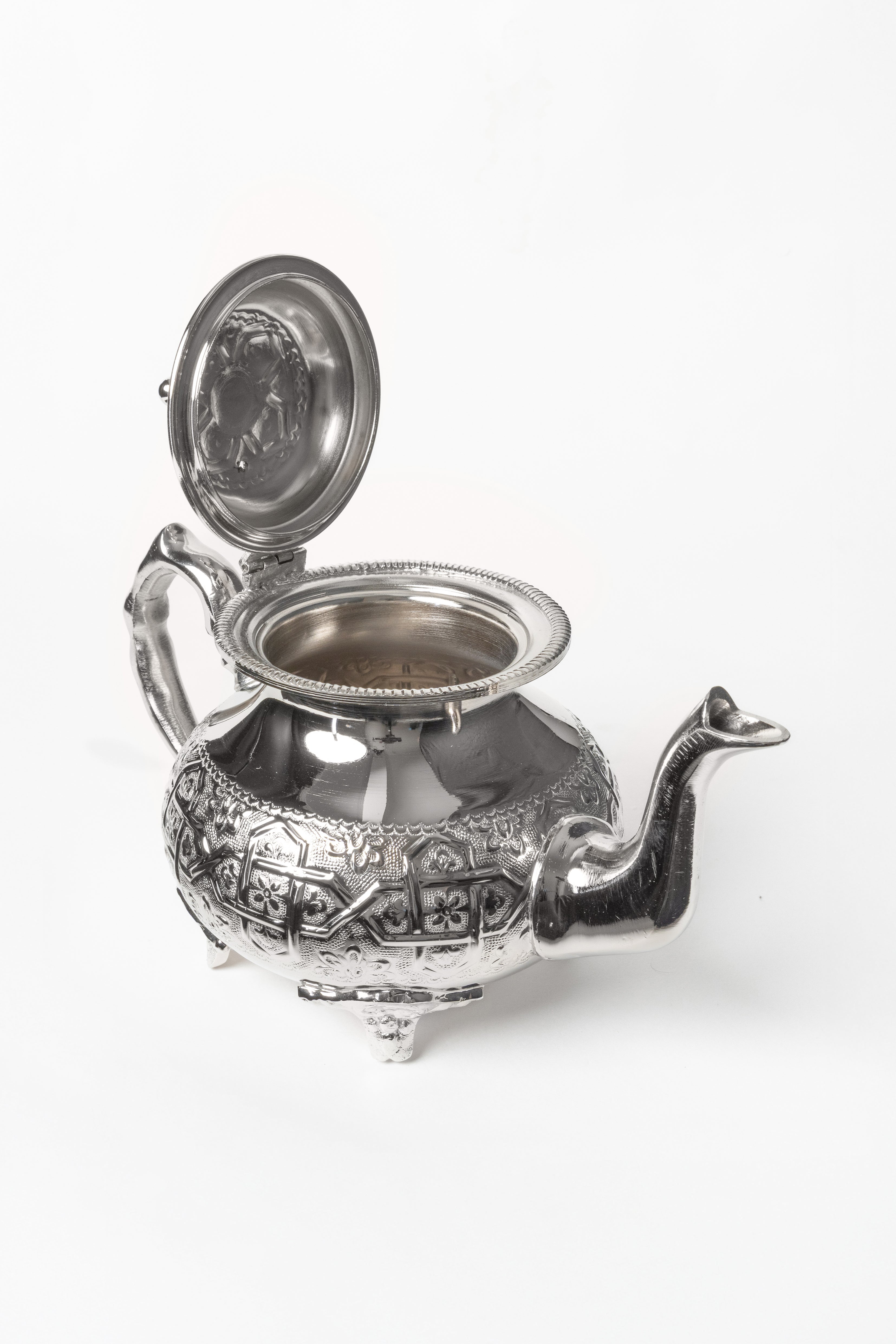 Faris – Moroccan Legs Teapot with Traditional Engravings