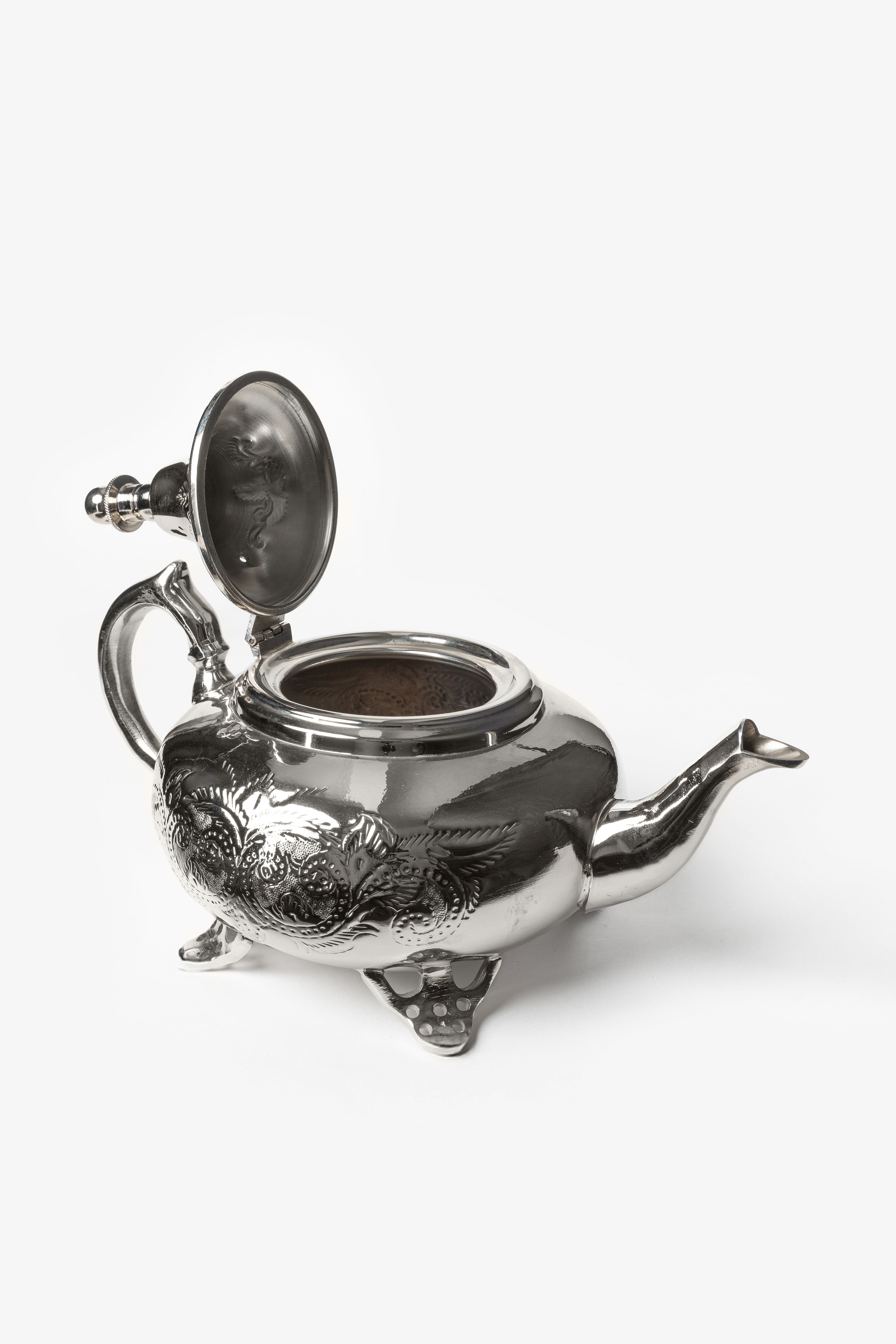 Aladdin – Moroccan Legs Teapot with Flowers Engravings