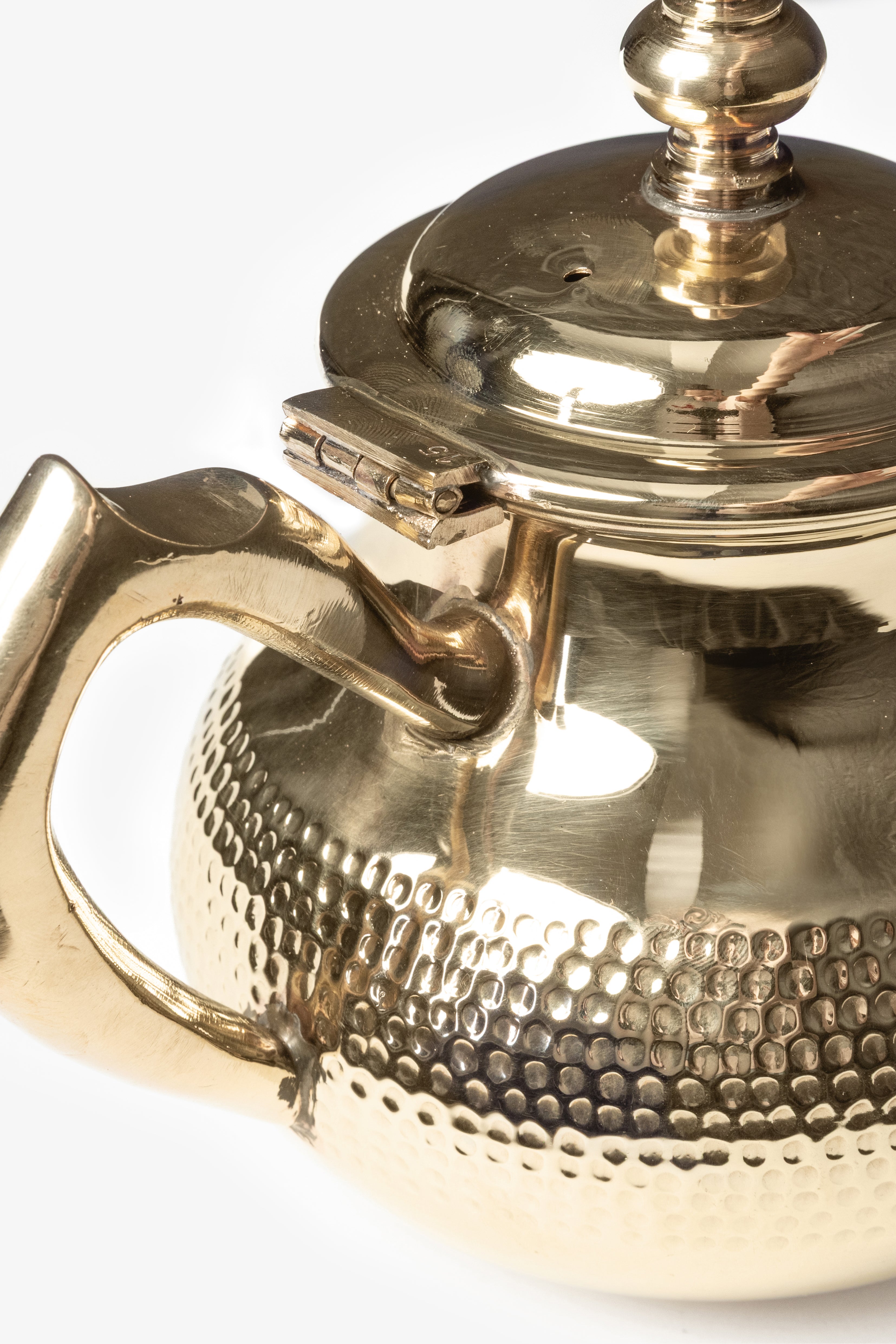 Kaïs – Moroccan Teapot with Hammered Finish