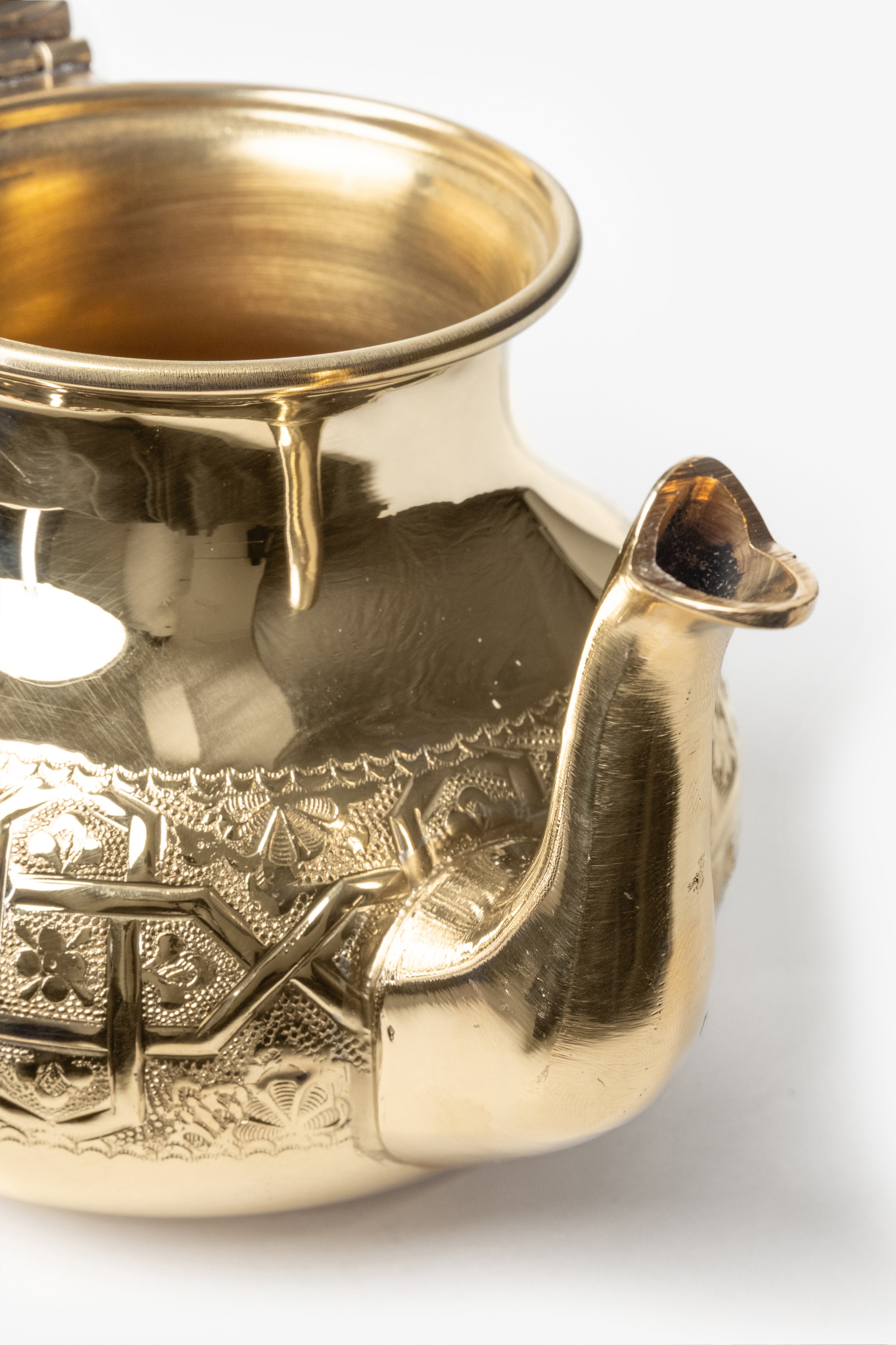 Kaïs – Moroccan Teapot with Traditional Engravings
