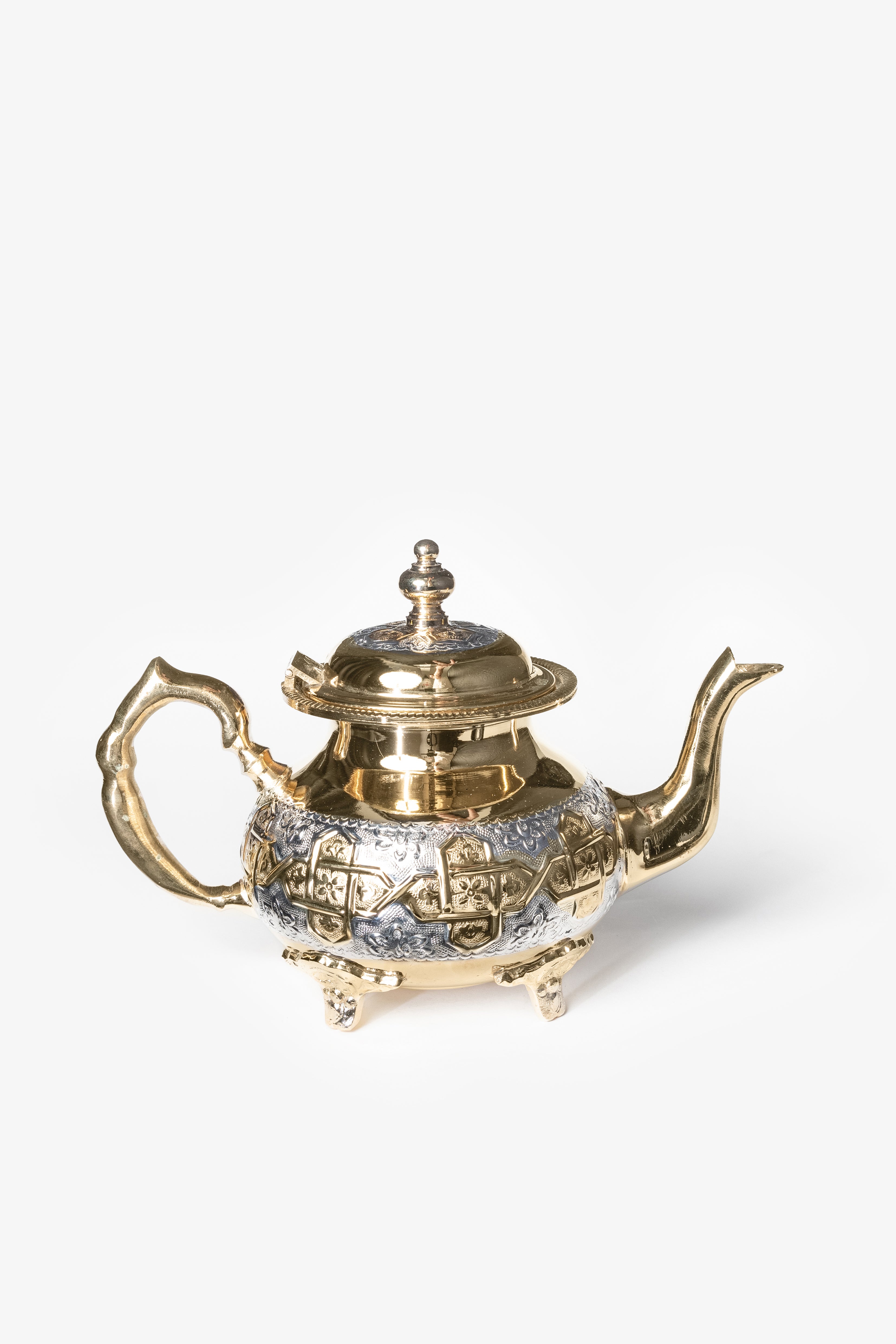 Faris Deluxe – Moroccan Legs Teapot with Traditional Engravings