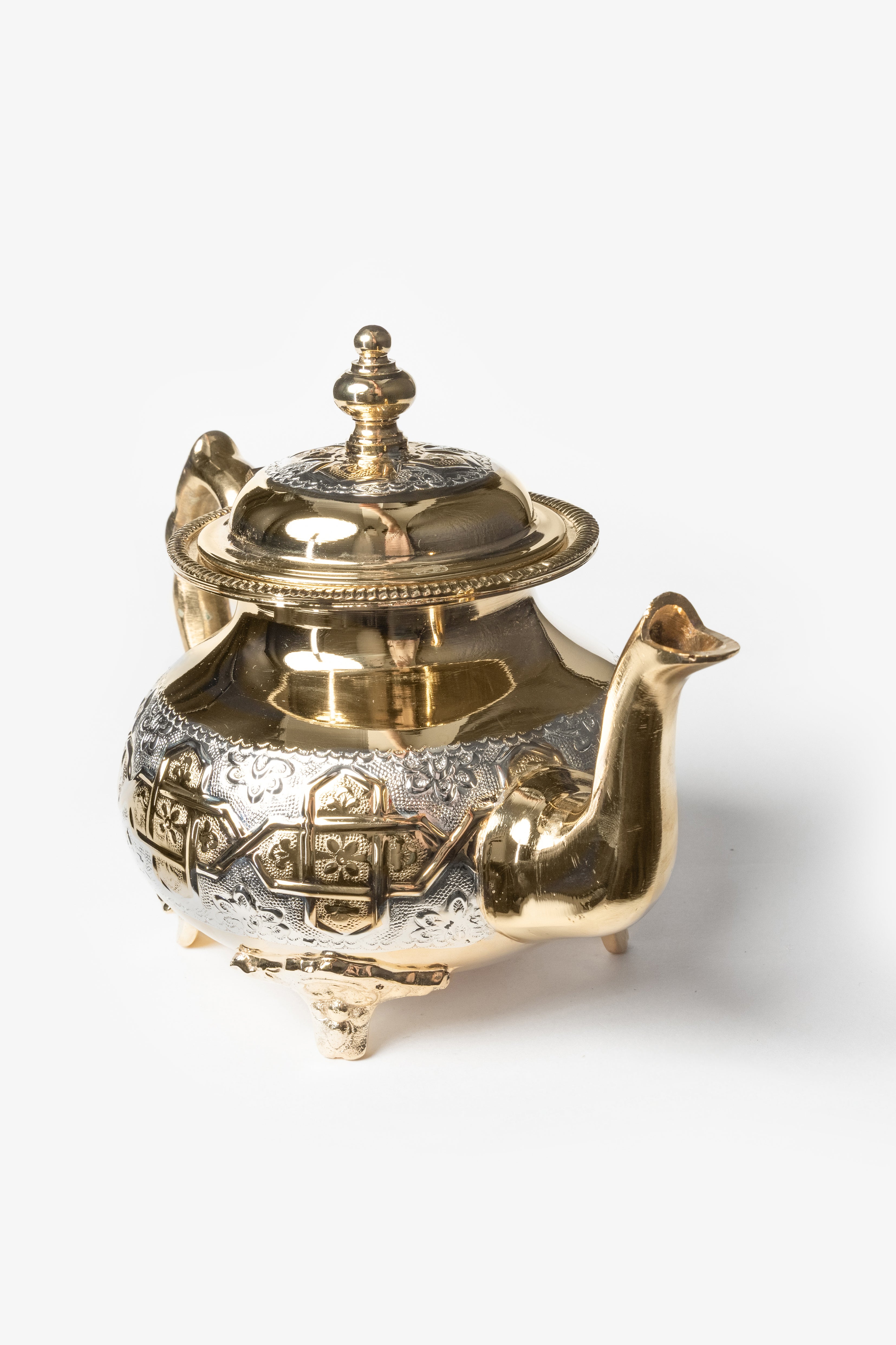Faris Deluxe – Moroccan Legs Teapot with Traditional Engravings
