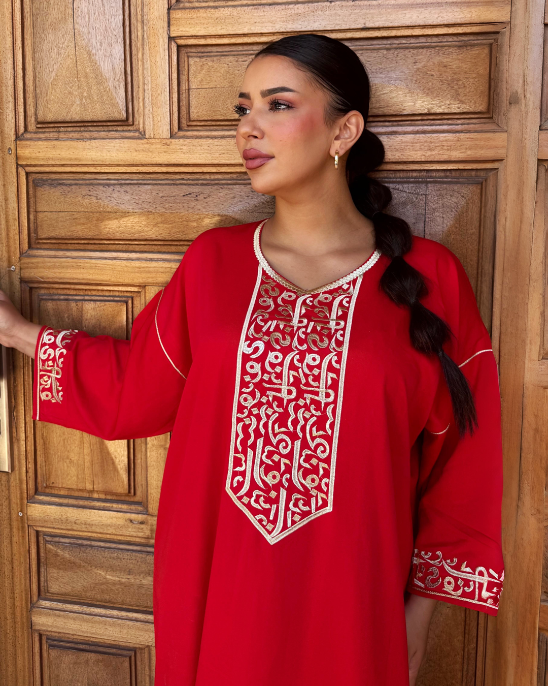 Gandoura – Robe Arabica Rouge avec Broderie Dorée