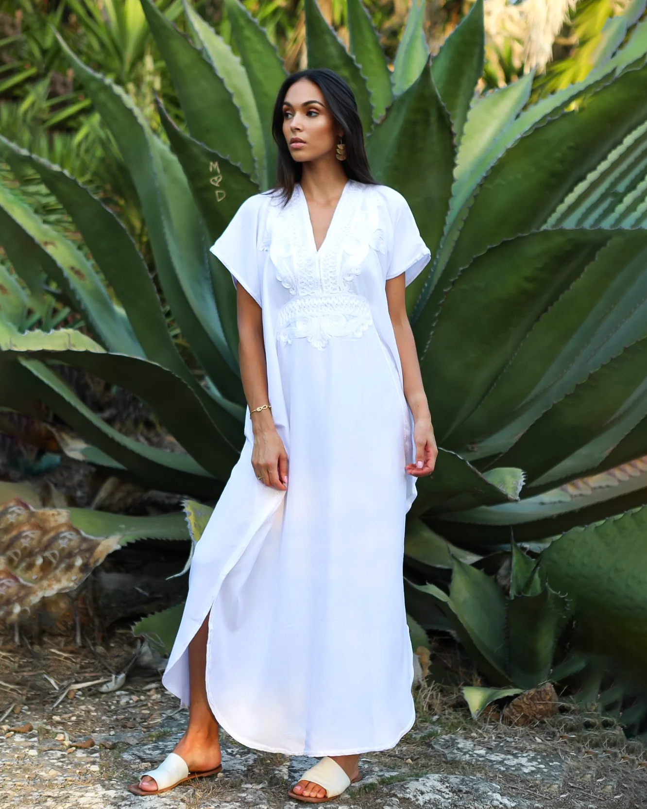 Gandoura – White Casual Kaftan with Embroidery