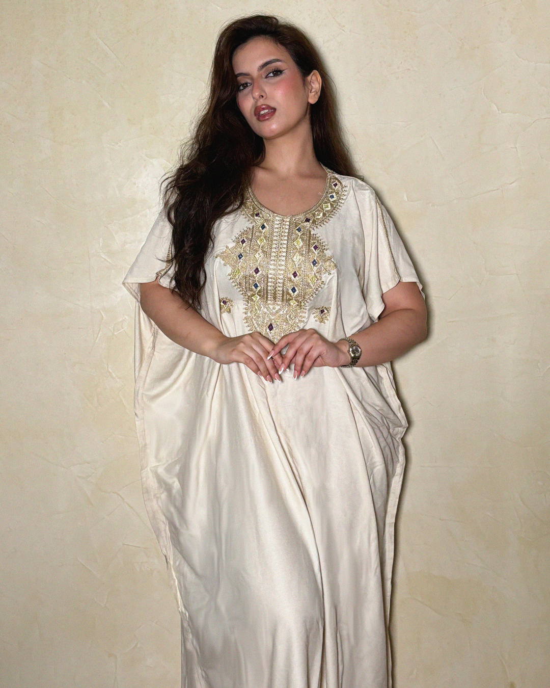 Gandoura – Robe Beige Oversize avec Broderie Amazigh