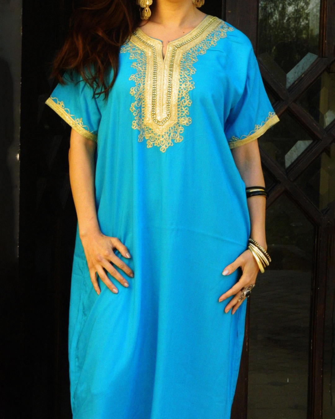 Gandoura Bleue Décontractée – Kaftan Marocain avec Broderie Dorée