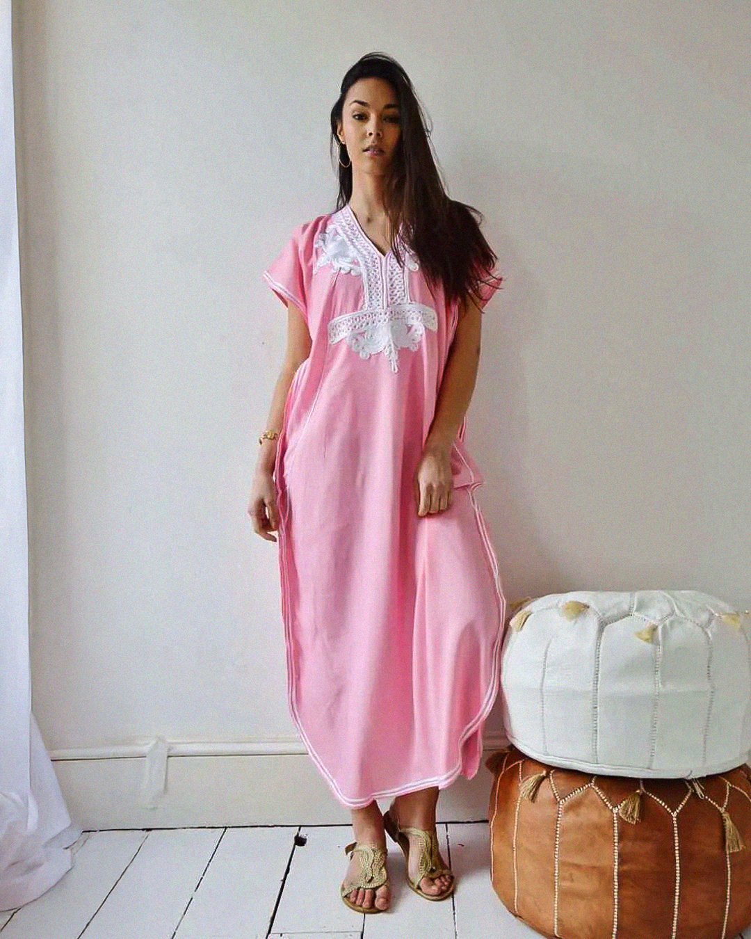 Gandoura – Caftan Rose Décontracté avec Broderie