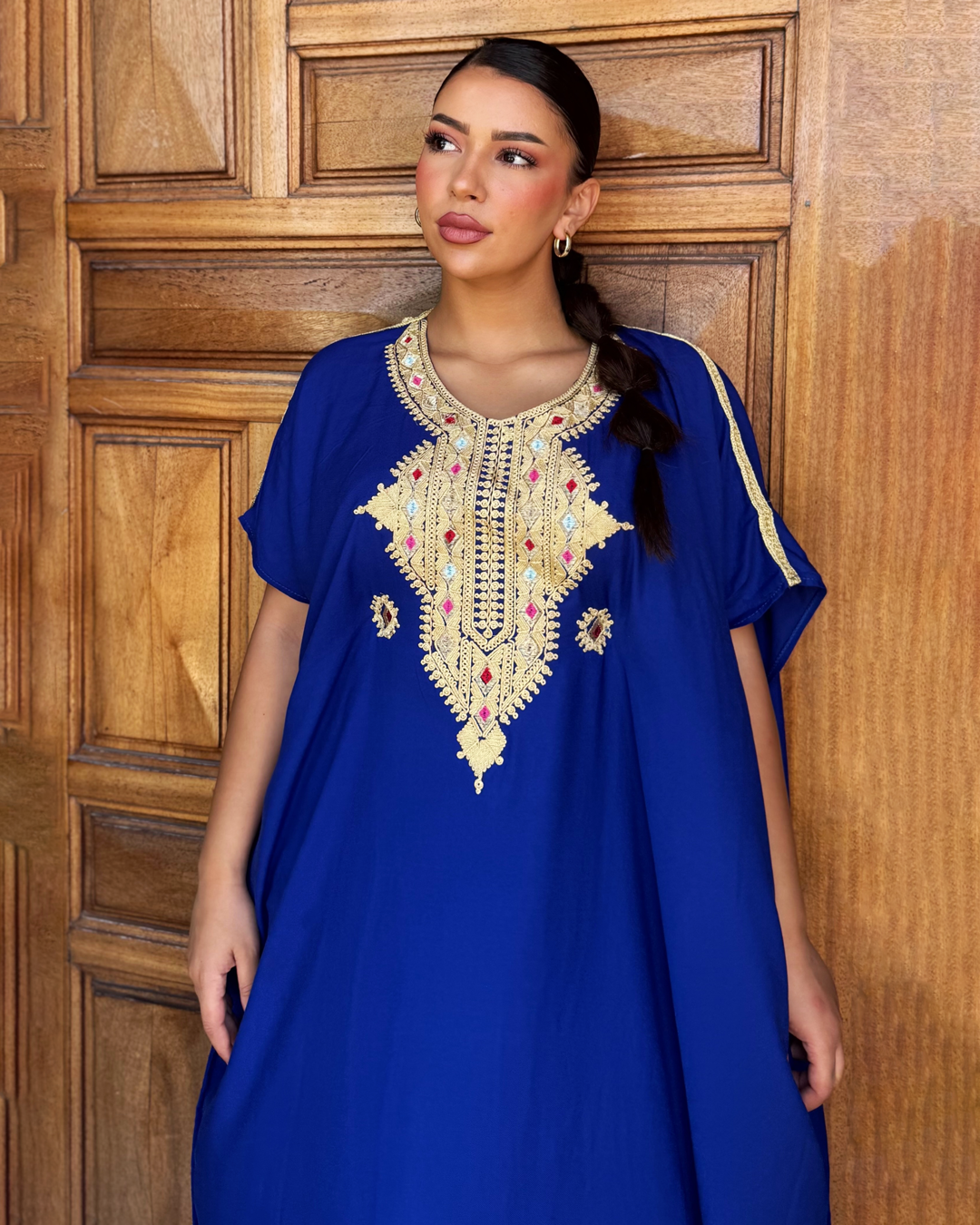 Gandoura – Robe Bleue Royale Oversize avec Broderie Amazigh