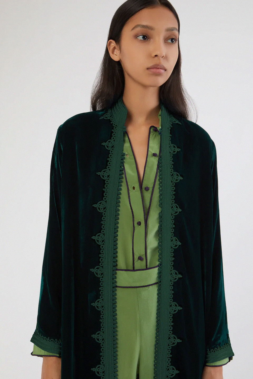 Velours – Manteau Bohème aux aux Broderies Ton sur Ton