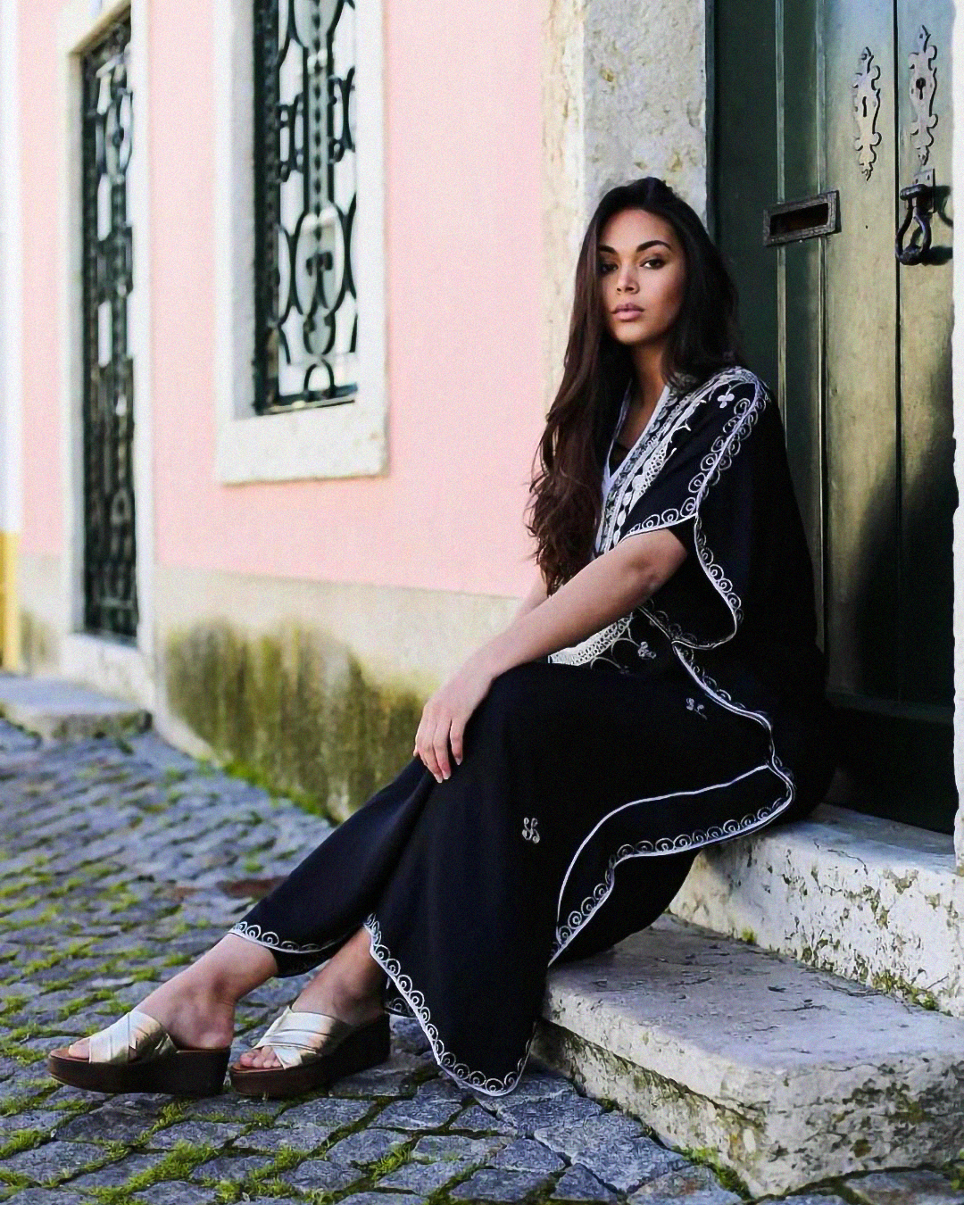 Gandoura – Luxury Berber Kaftan with Embroidery