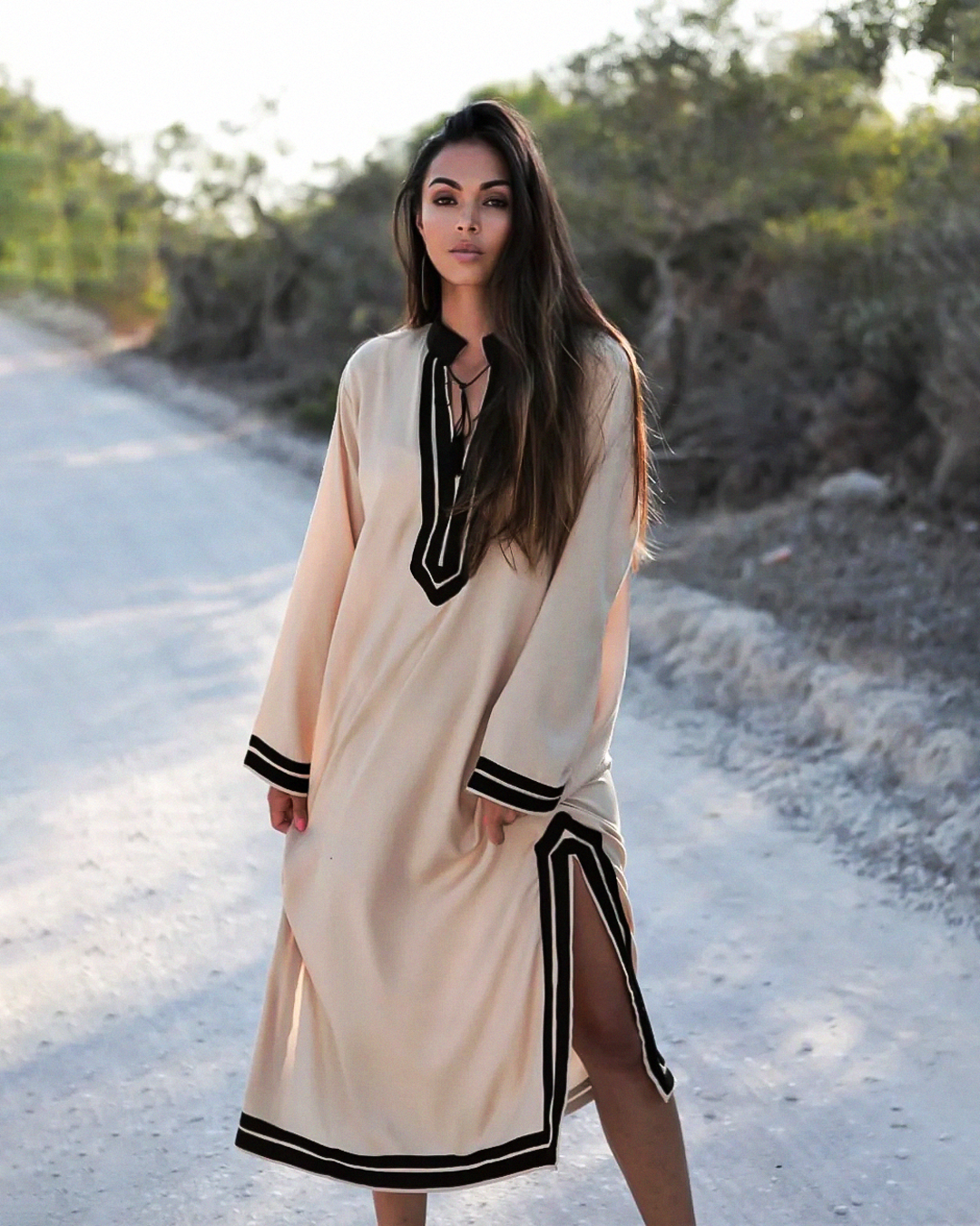 Gandoura – Robe Kaftan Beige Chic à Manches Longues