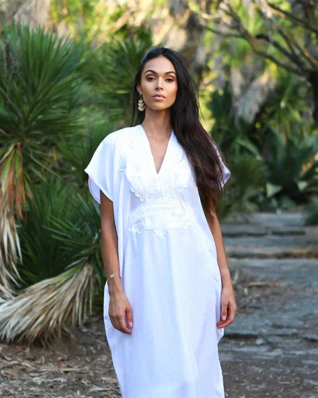 Gandoura – White Casual Kaftan with Embroidery