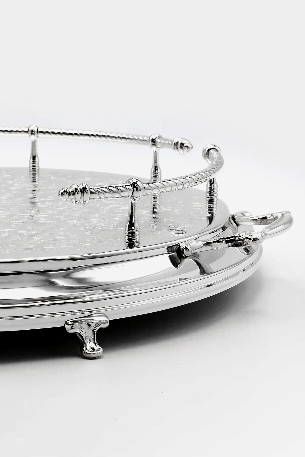 Moroccan Luxury Serving Tray in Silver