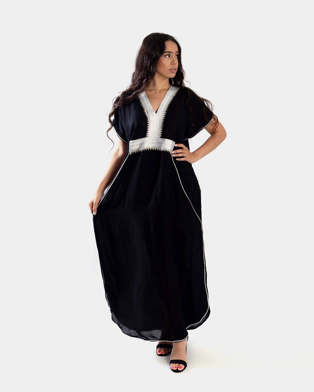 Gandoura – Robe Orientale Marocaine avec Broderie Argentée