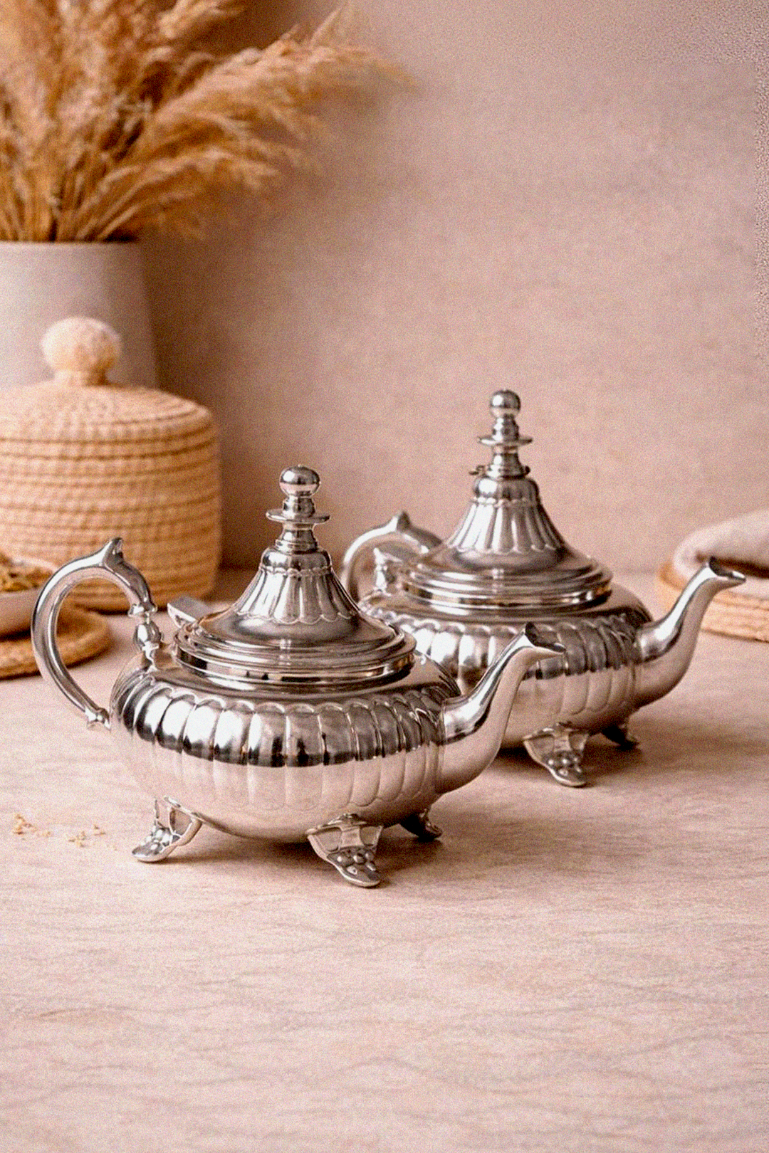 Aladdin – Moroccan Legs Teapot with Sculpted Finish