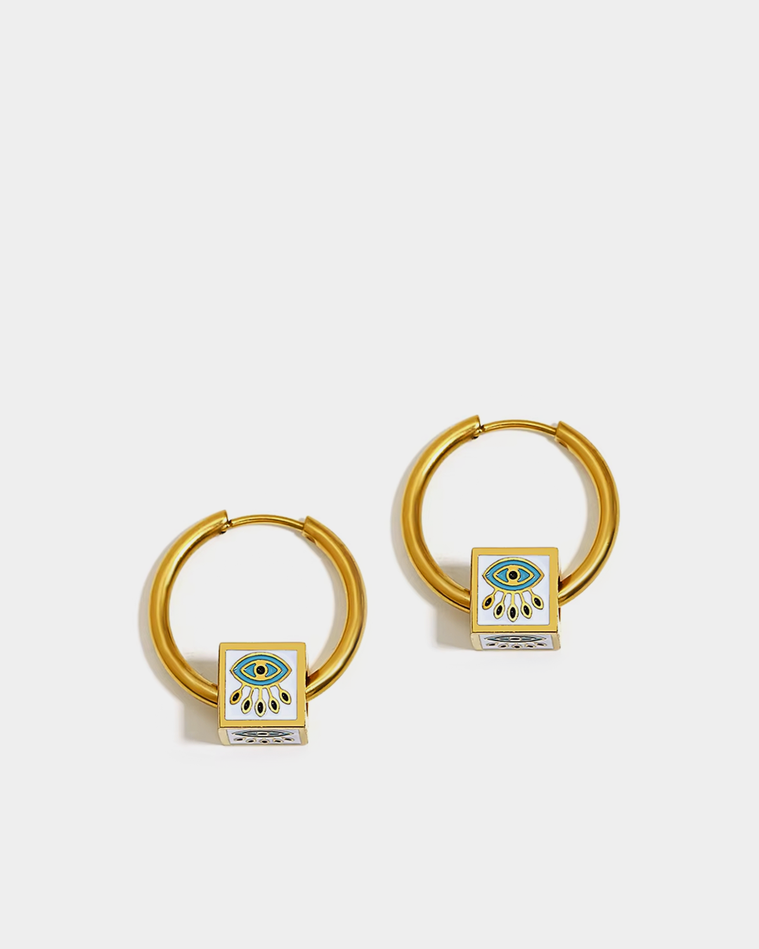 AMAYA – Eye Cube Earrings