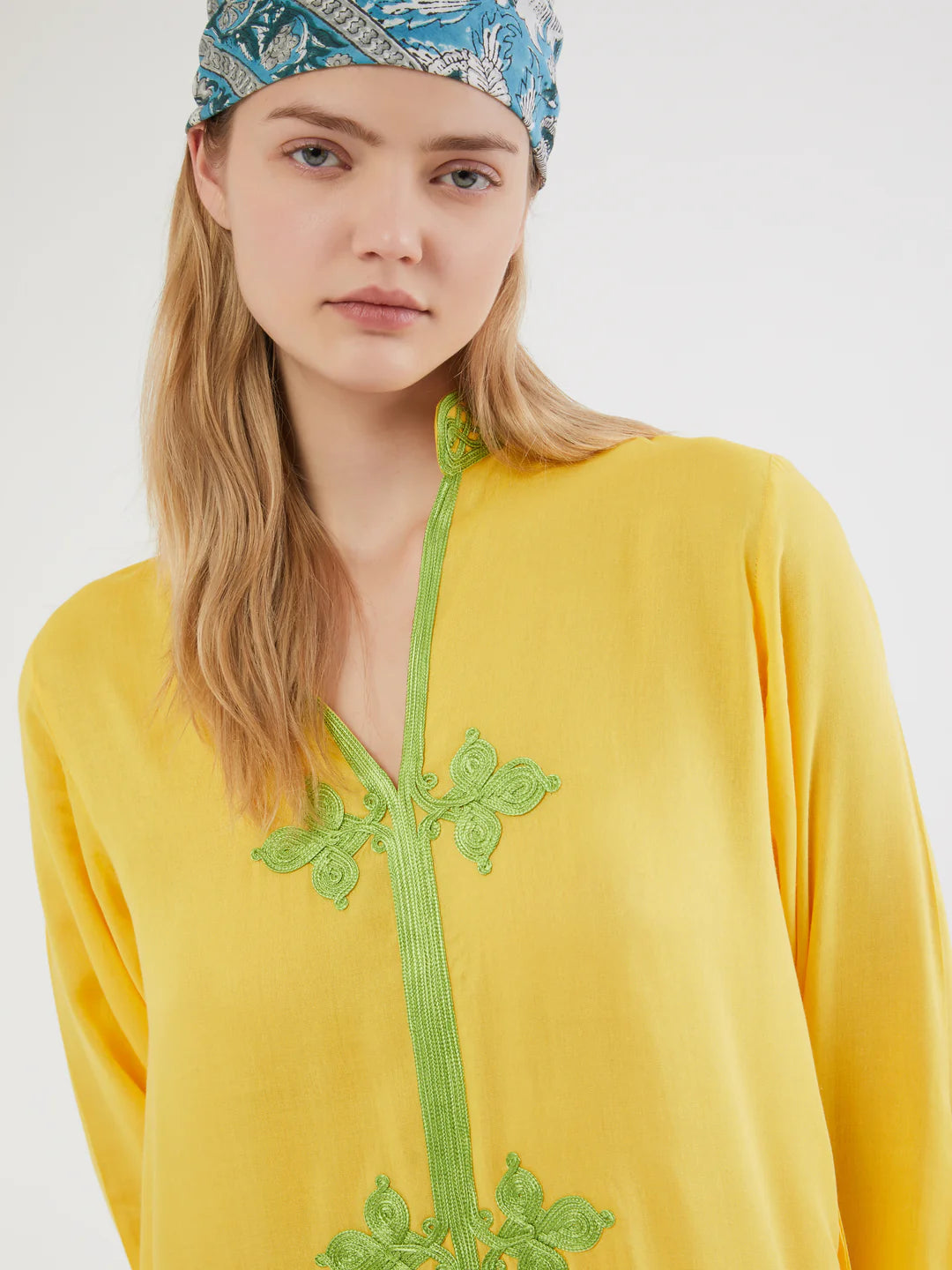 Nayla – Caftan en Soie Marocain
