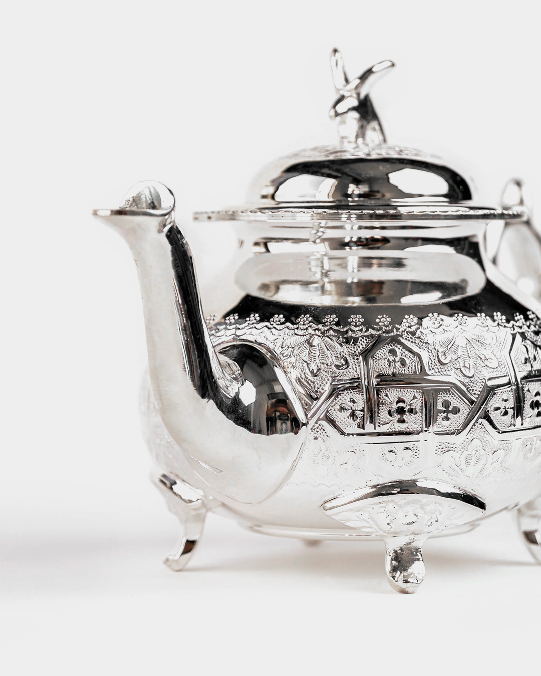 Moroccan Luxury Teapots in Silver with Legs