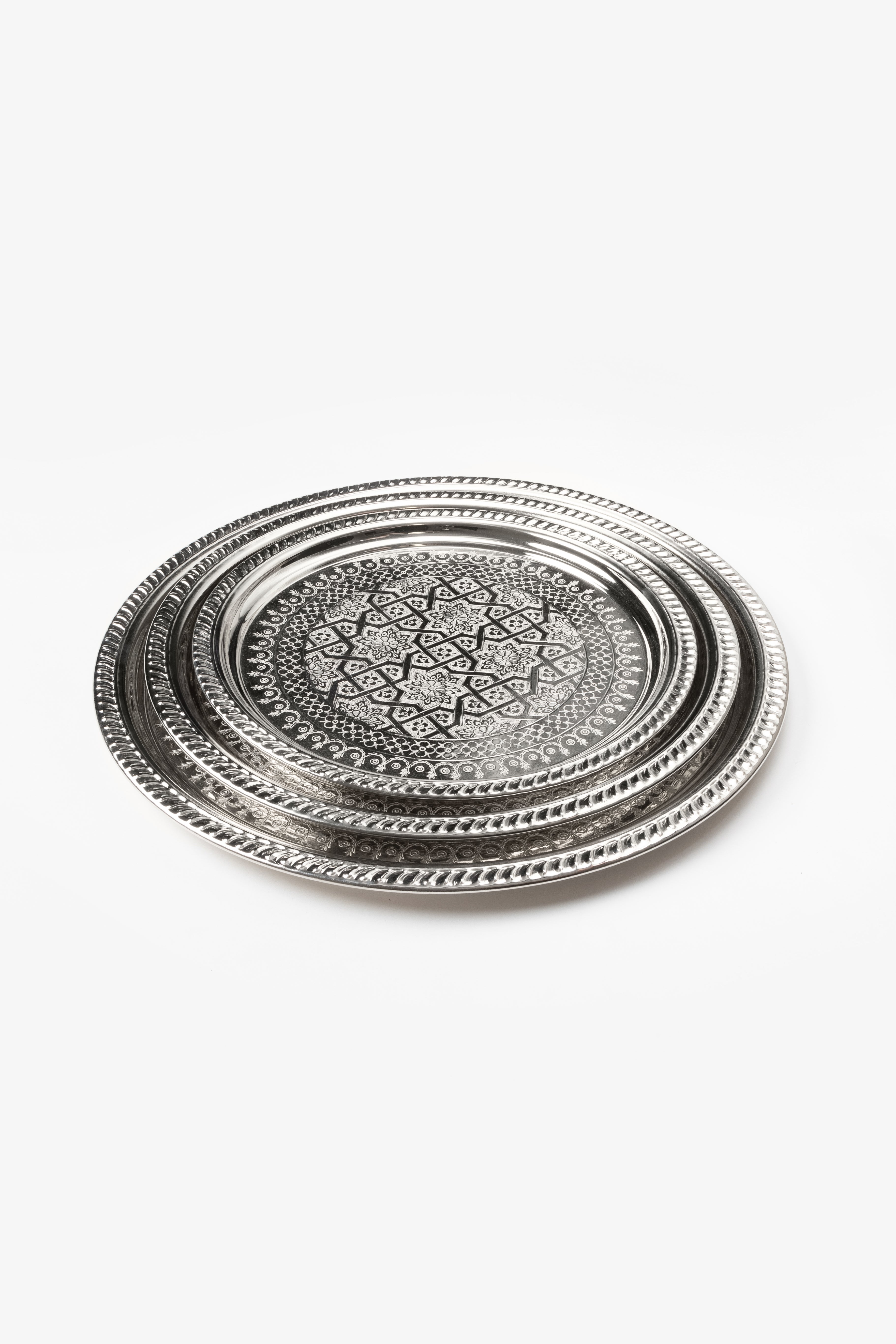 Safaa – Moroccan Tray with Traditional Engravings