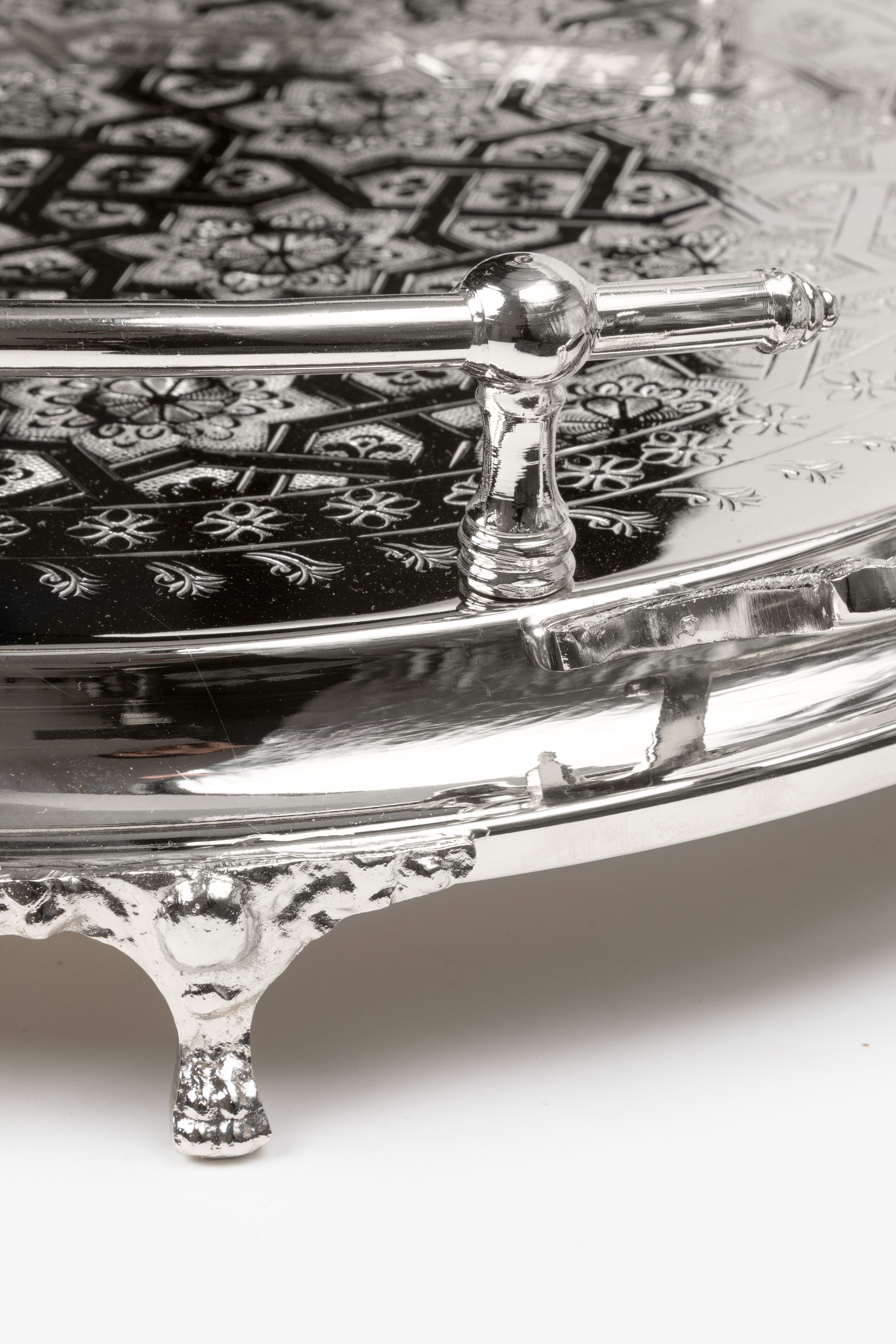 Sultana – Deluxe Moroccan Tray with Traditional Engravings