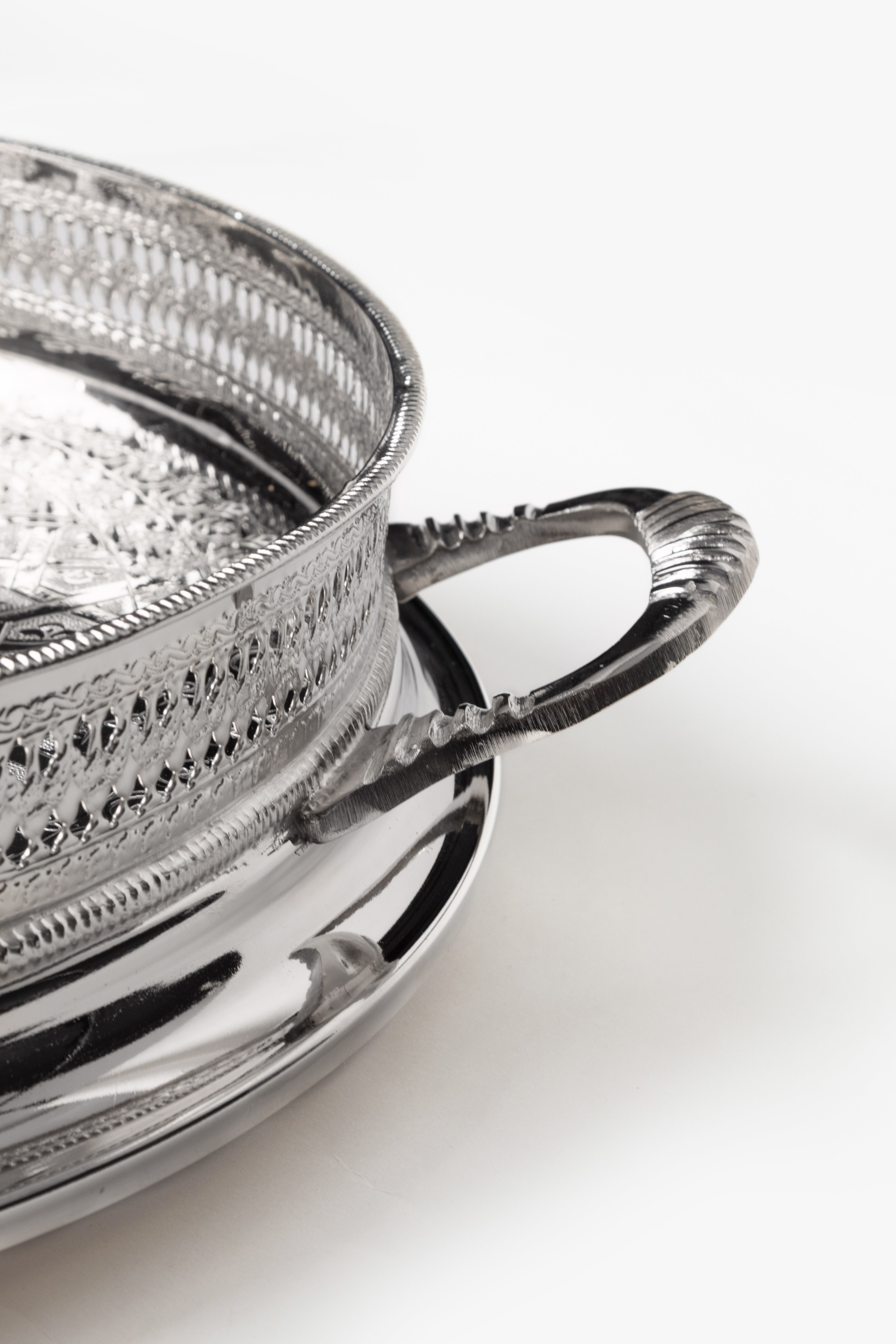 Fayza – Deluxe Moroccan Tray with Traditional Engravings