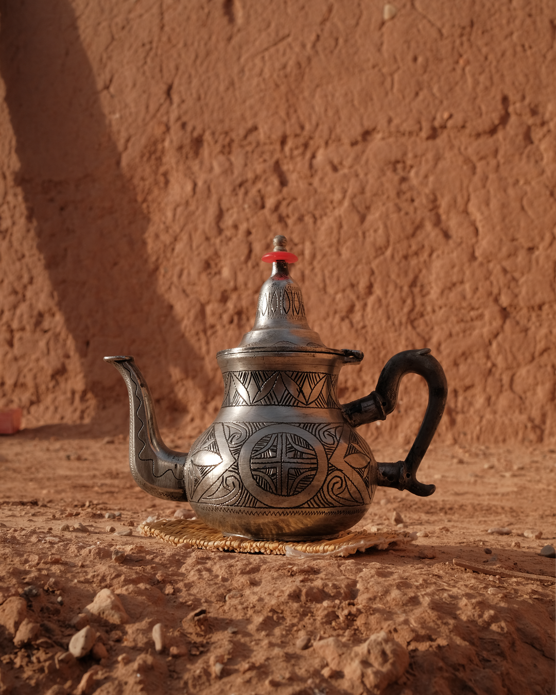 Théière Sahara Marocaine avec Gravures Ethniques
