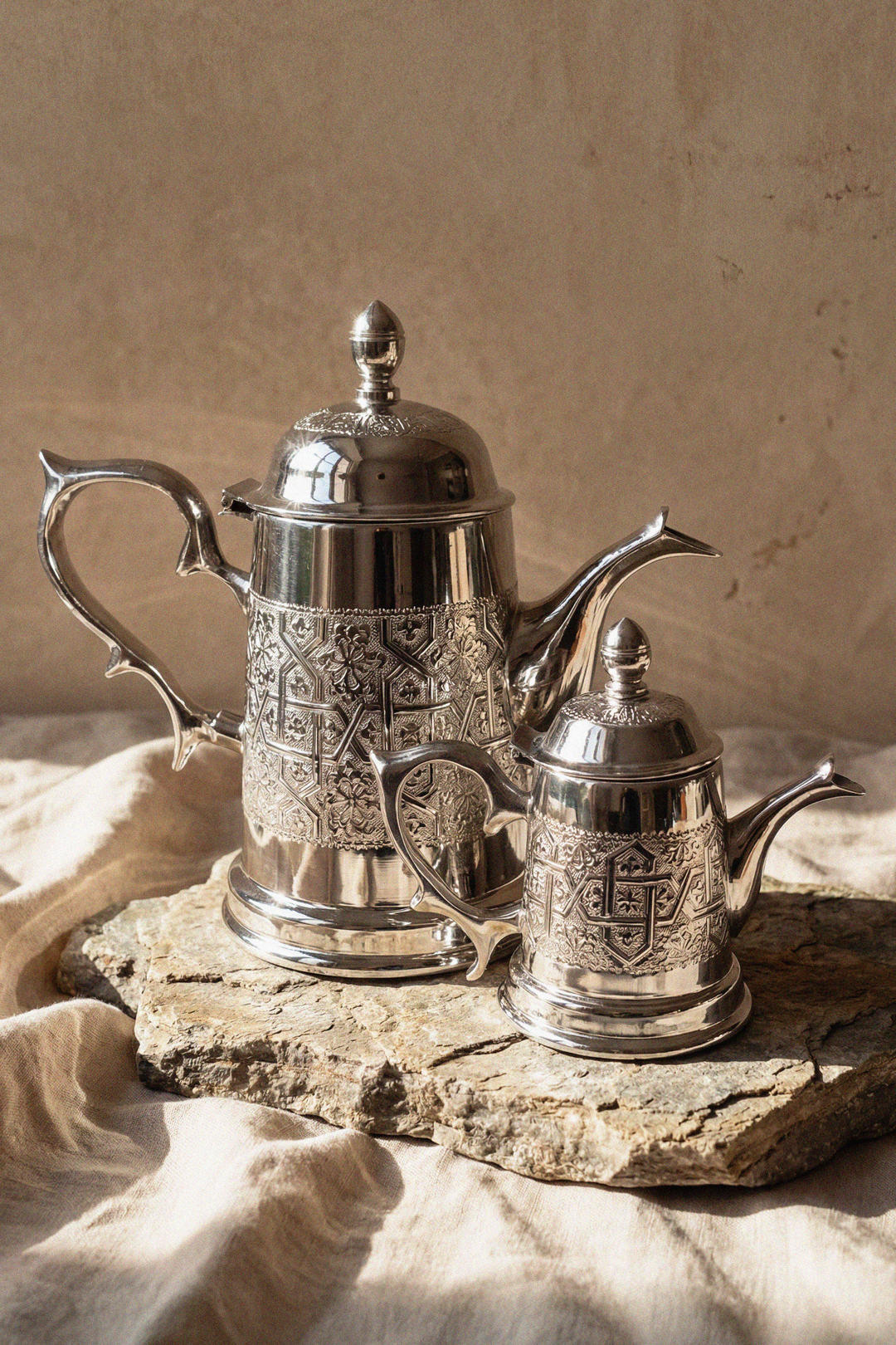 Rafi – Moroccan Coffee Pot with Traditional Engravings
