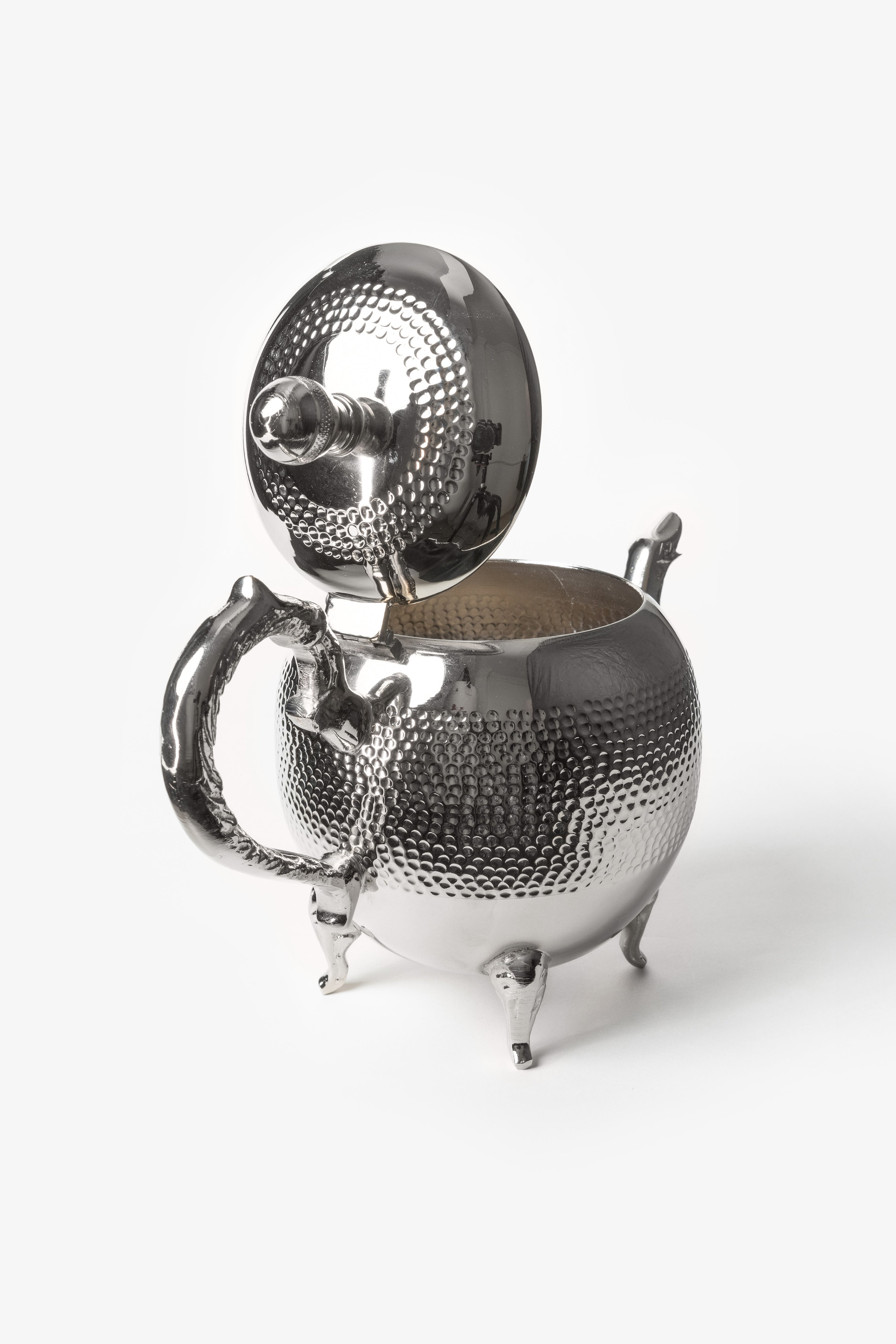 Zayn – Moroccan Legs Teapot with Hammered Finish