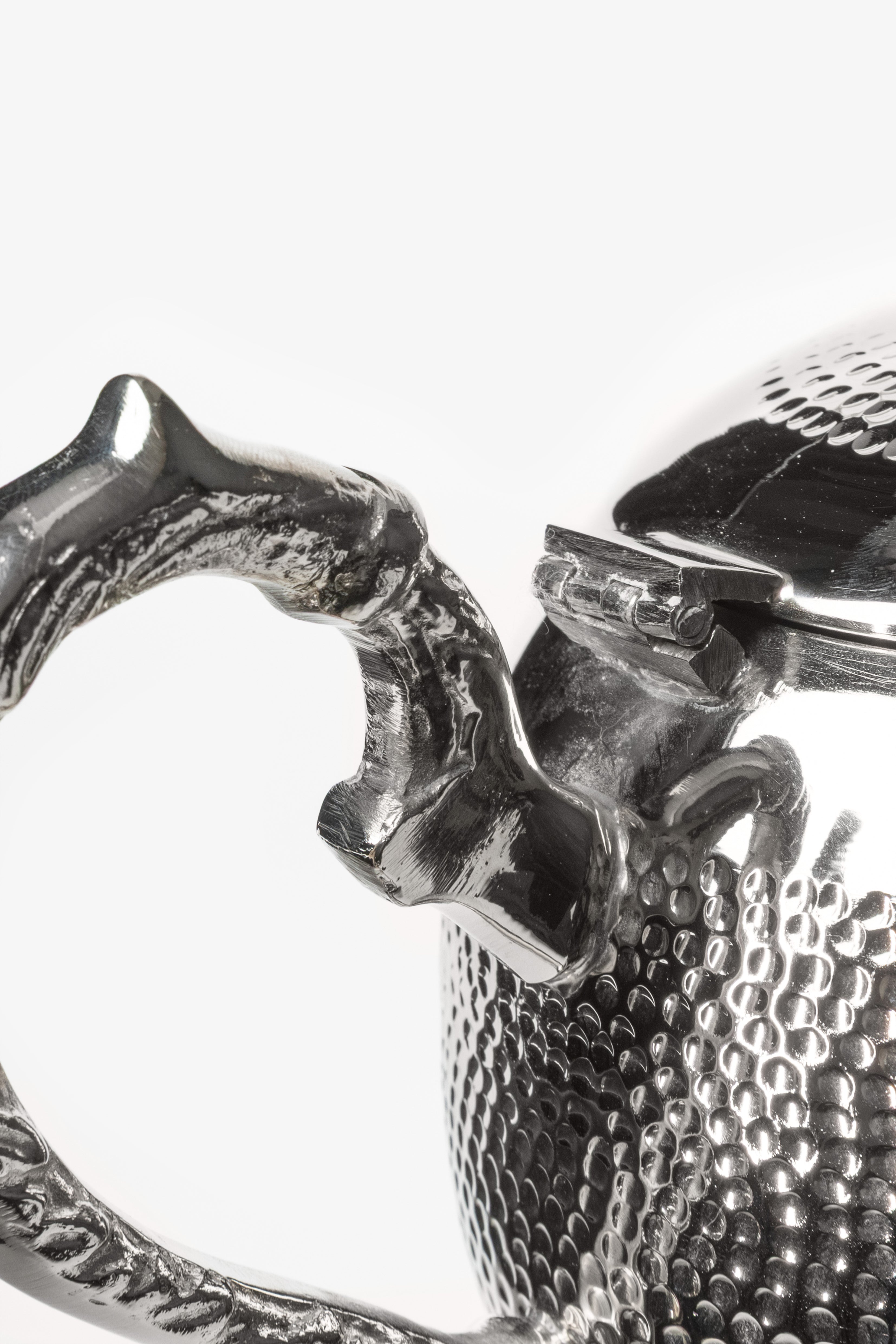 Zayn – Moroccan Legs Teapot with Hammered Finish