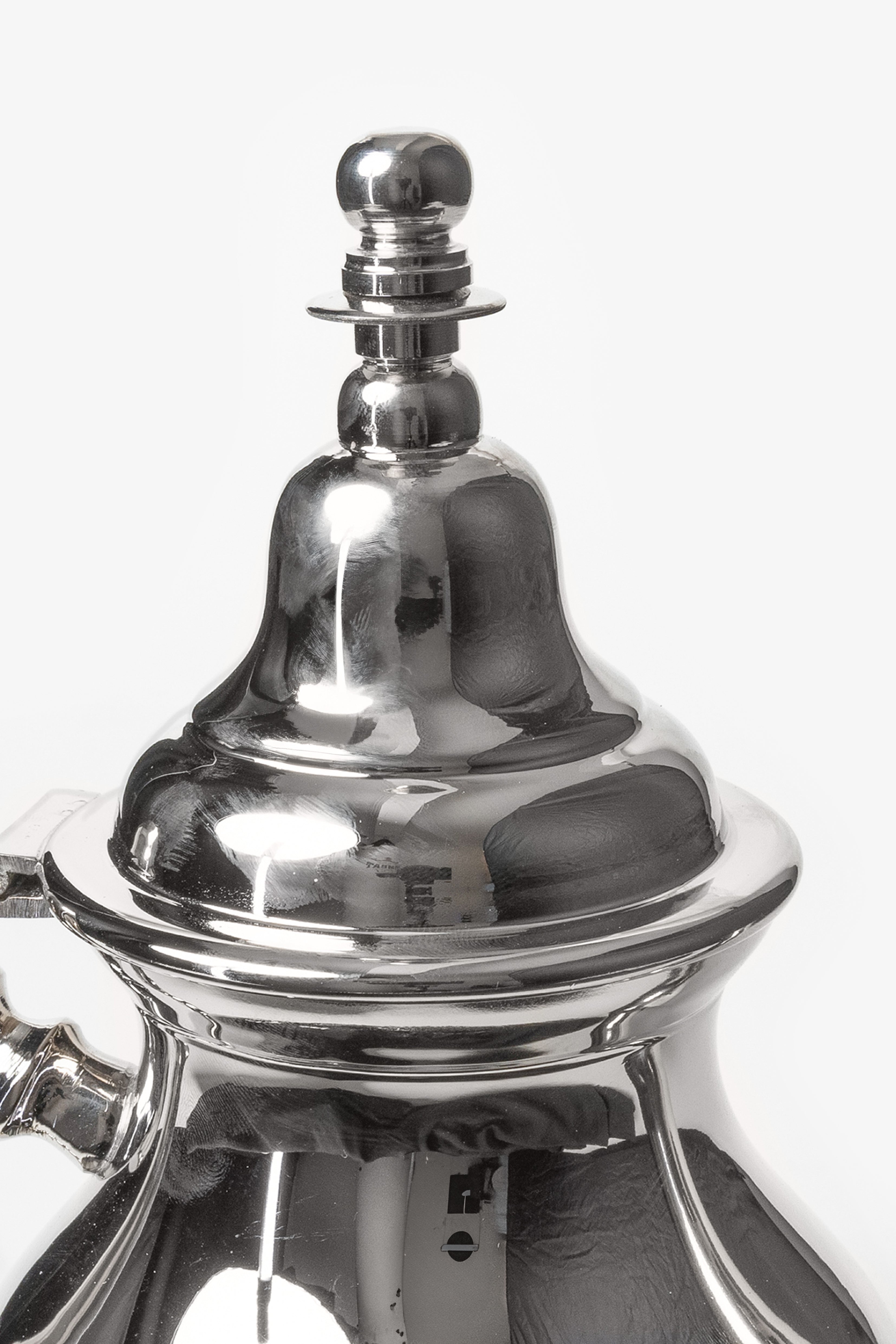 Nour – Moroccan Teapot with Floral Engravings